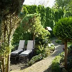 公寓 Gartenfewo Mit 2 Schlafzimmern Und 2 Wlan Homeofficeplaetzen Waschtrockner Sowie Smart-tv Und Kostenlose Parkplaetze *
