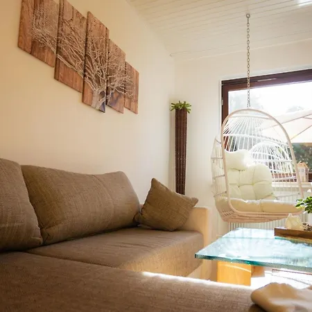 Lejlighed Gartenfewo Mit 2 Schlafzimmern Und 2 Wlan Homeofficeplaetzen Waschtrockner Sowie Smart-tv Und Kostenlose Parkplaetze