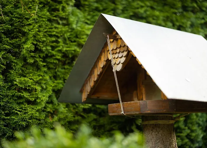 Gartenfewo Mit 2 Schlafzimmern Und 2 Wlan Homeofficeplaetzen Waschtrockner Sowie Smart-tv Und Kostenlose Parkplaetze