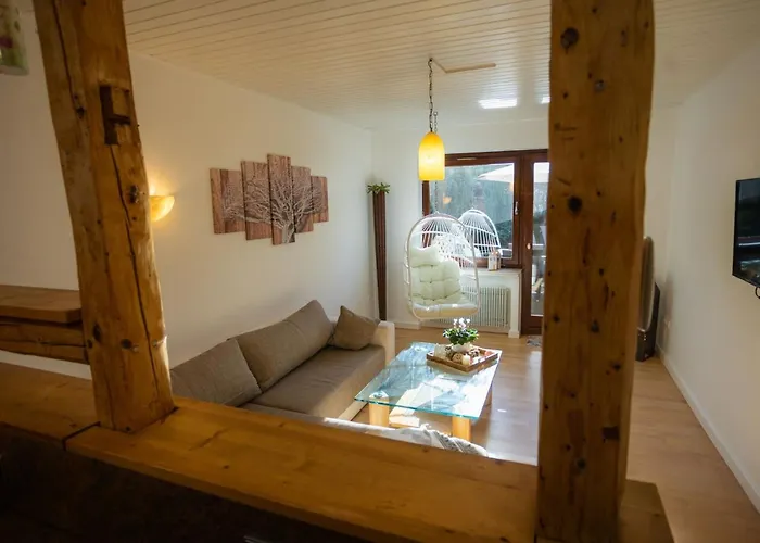 Gartenfewo Mit 2 Schlafzimmern Und 2 Wlan Homeofficeplaetzen Waschtrockner Sowie Smart-tv Und Kostenlose Parkplaetze アパート *
